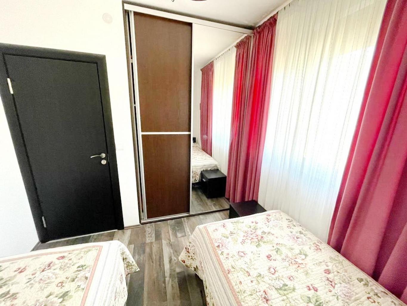 Adrialux2 Apartment Budva Luaran gambar